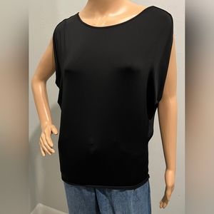 Theory "Angie" Top in Size P   NWT